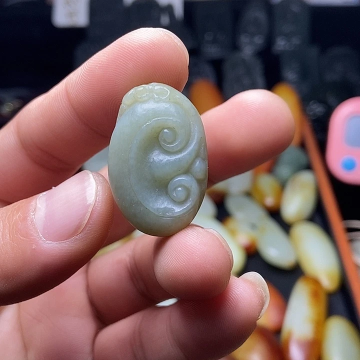 颈饰未镶嵌和田玉