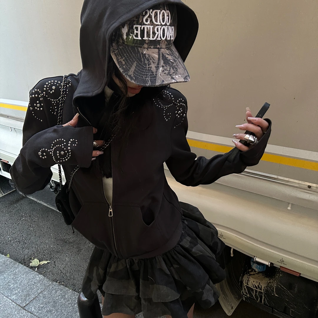 韩好甜WARDEN EDGE暗号行动 灰色烫钻卫衣女秋修身开衫连帽短外套