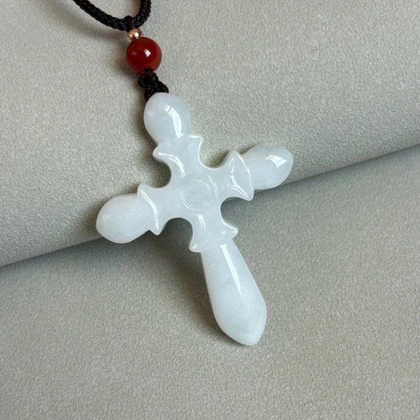 天然翡翠十字架吊坠精品挂坠时尚项坠个性小众