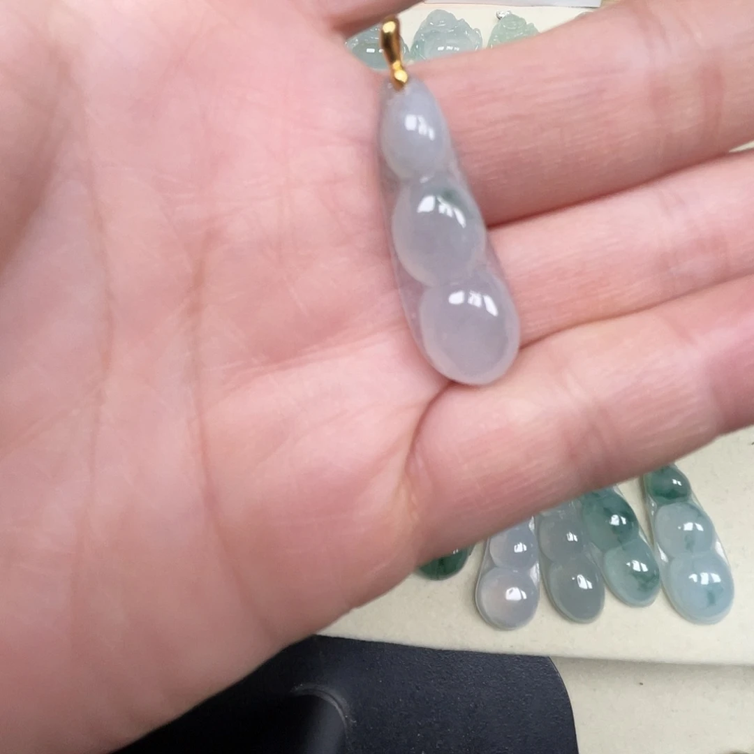 翡翠未镶嵌吊坠(不含链)翡翠