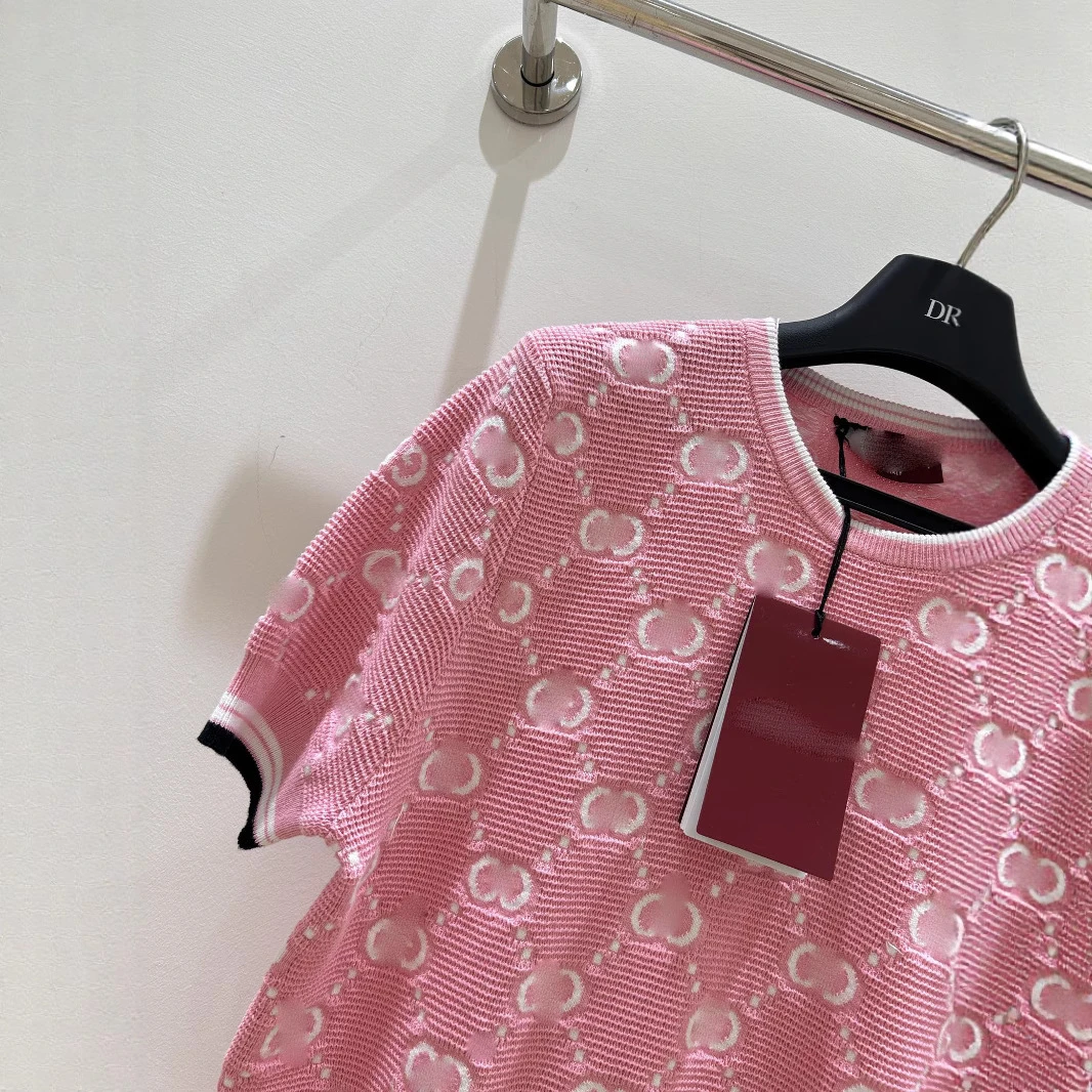 实拍春夏新款时尚撞色字母提花百搭短袖名媛风轻奢圆领针织上衣