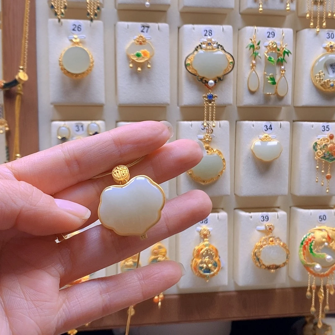 和田玉银S925镶嵌颈饰