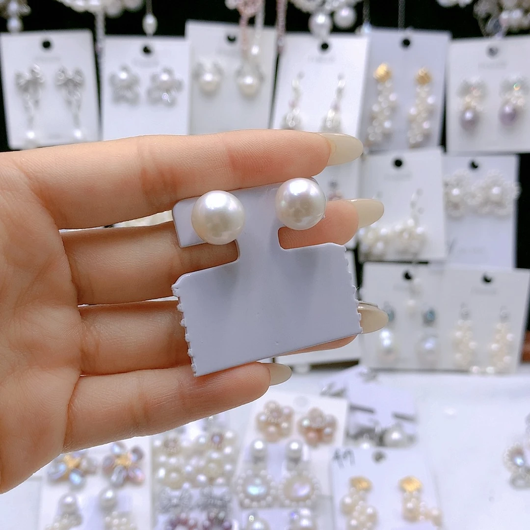 银S925镶嵌耳饰淡水珍珠W****r