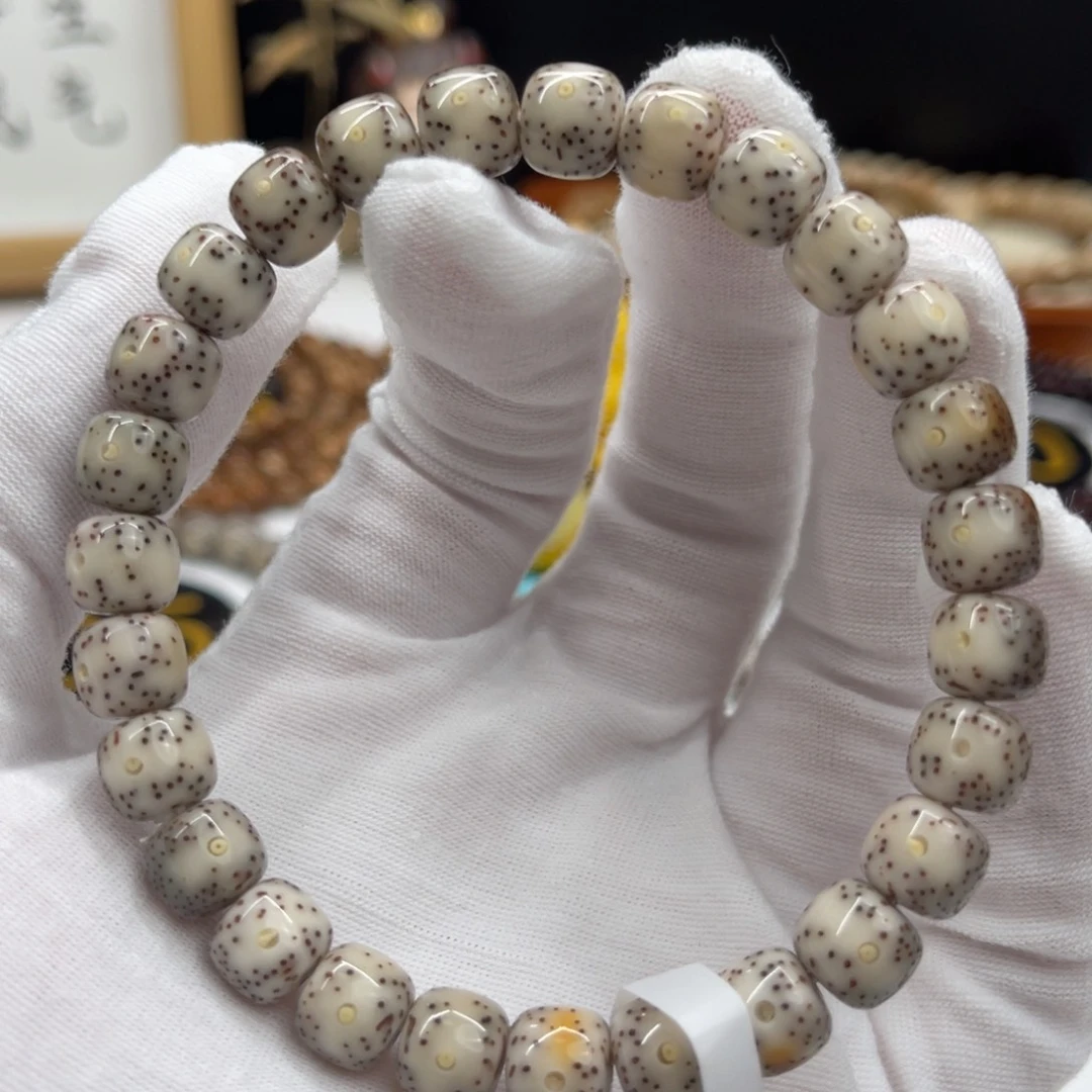 手串星月菩提骨瓷白8.5/7.5正月大眼睛星点稀疏饱满微火烧