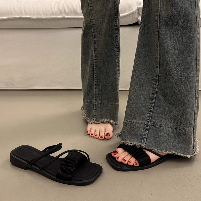 【万象撤柜】法式平底凉拖鞋女外穿高级感2025夏季新款配裙子沙滩鞋