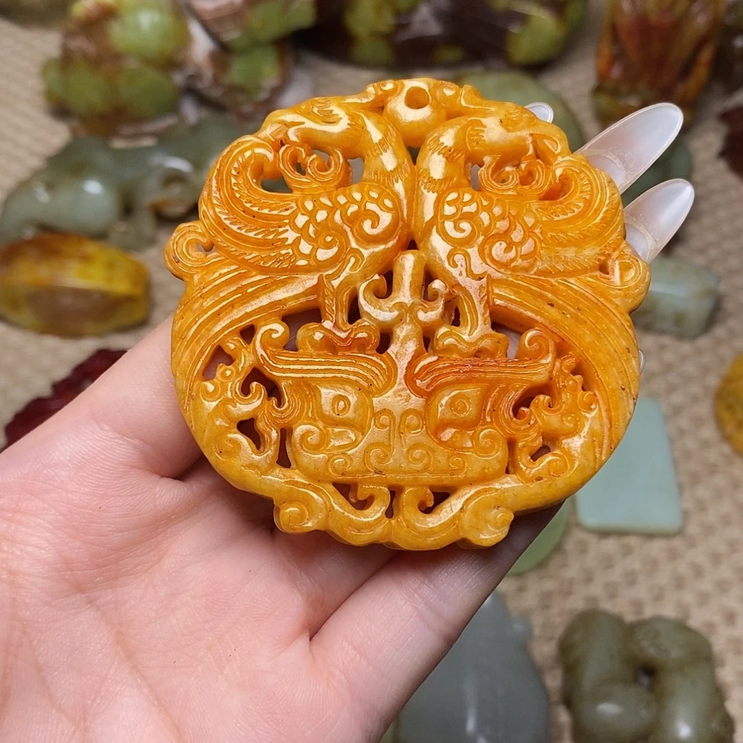 未镶嵌蛇纹石玉颈饰