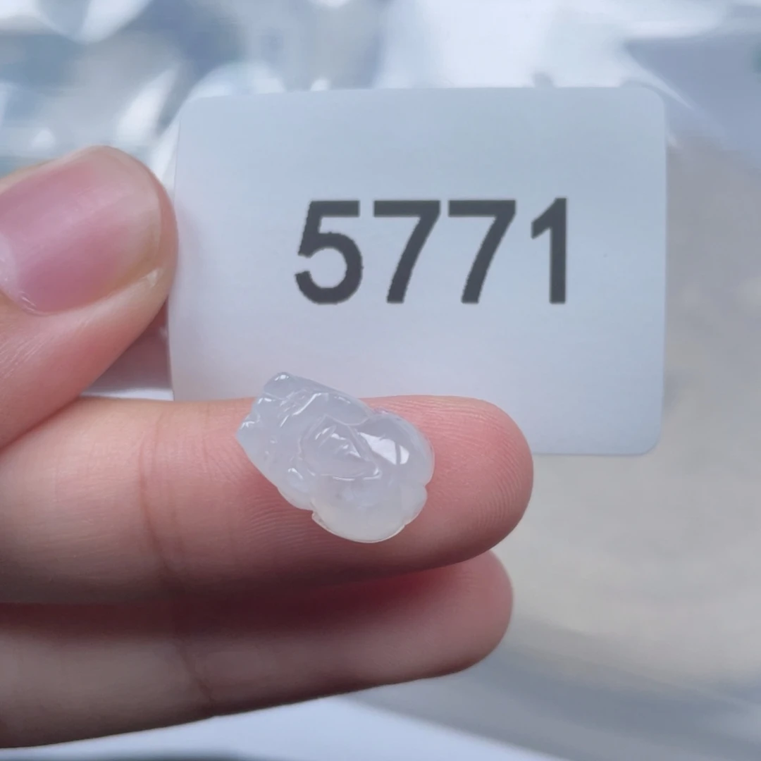 翡翠未镶嵌颈饰天然A货缅甸翡翠