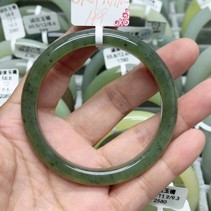 未镶嵌手镯和田玉（糖玉）