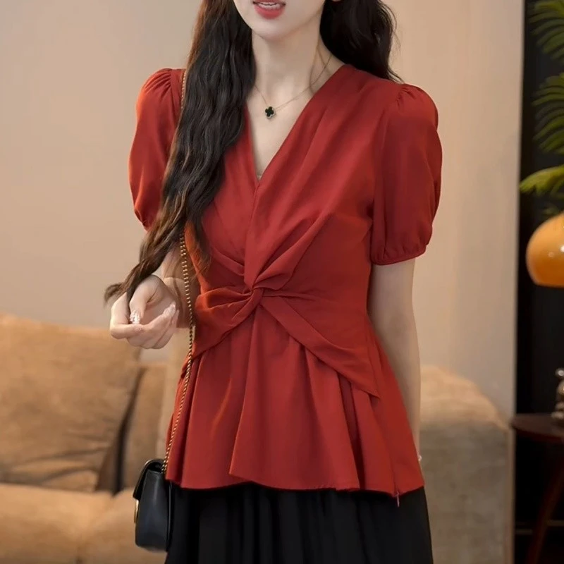 设计感法式贵气上衣2025夏季法式港风复古设计感V领衬衫