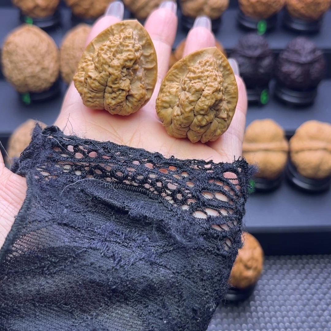 吊坠文玩核桃肠纹云石