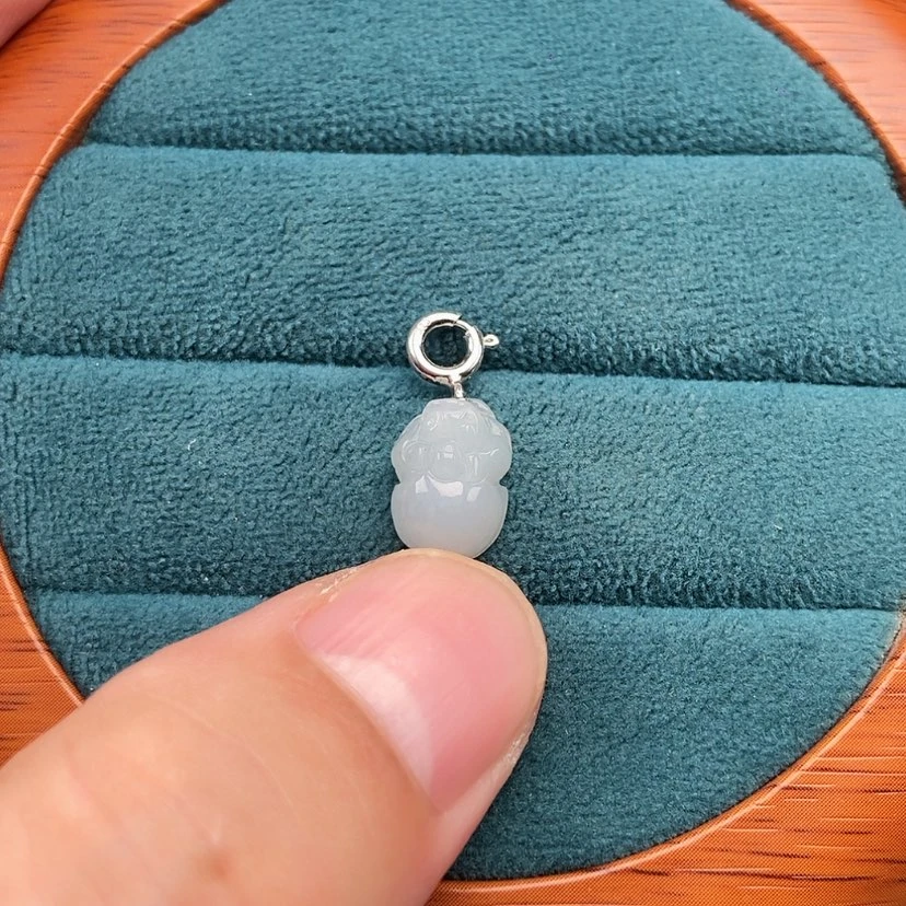 【闪购商品】颈饰银S925镶嵌翡翠