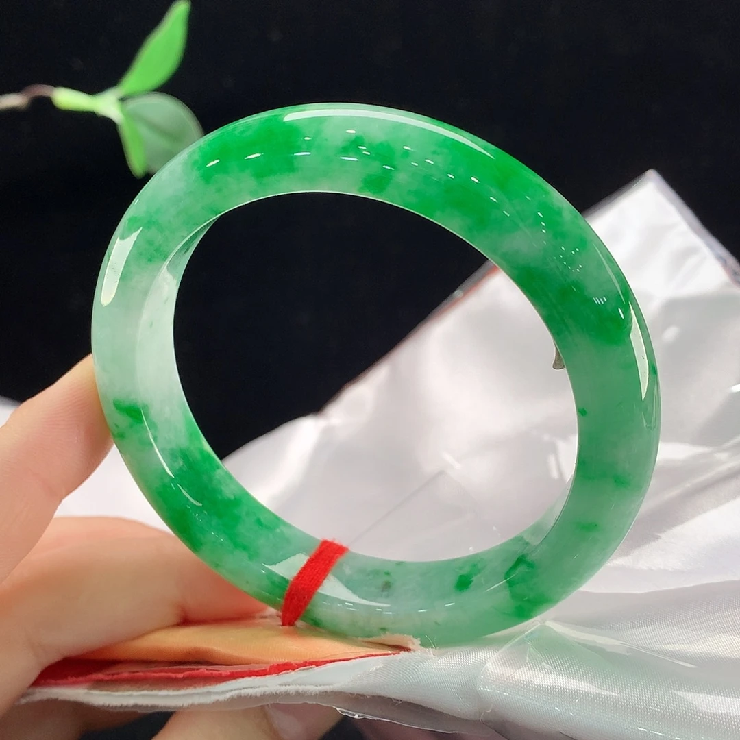 翡翠未镶嵌手镯0547