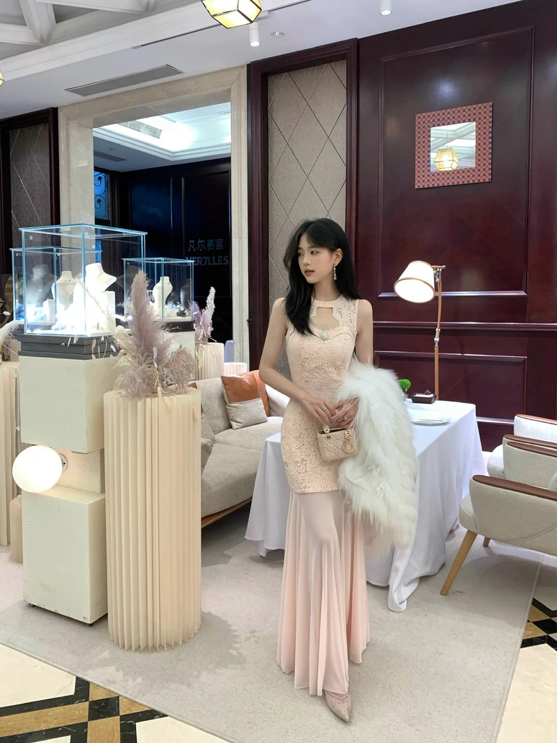 【雅乔定制】粉玫蜜茶 胸前镂空蕾丝拼接无袖连衣裙DYCC-25038109