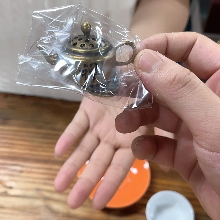 孤品茶具套装等。