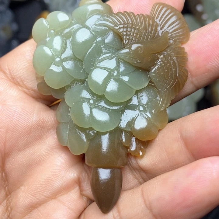 颈饰未镶嵌和田玉