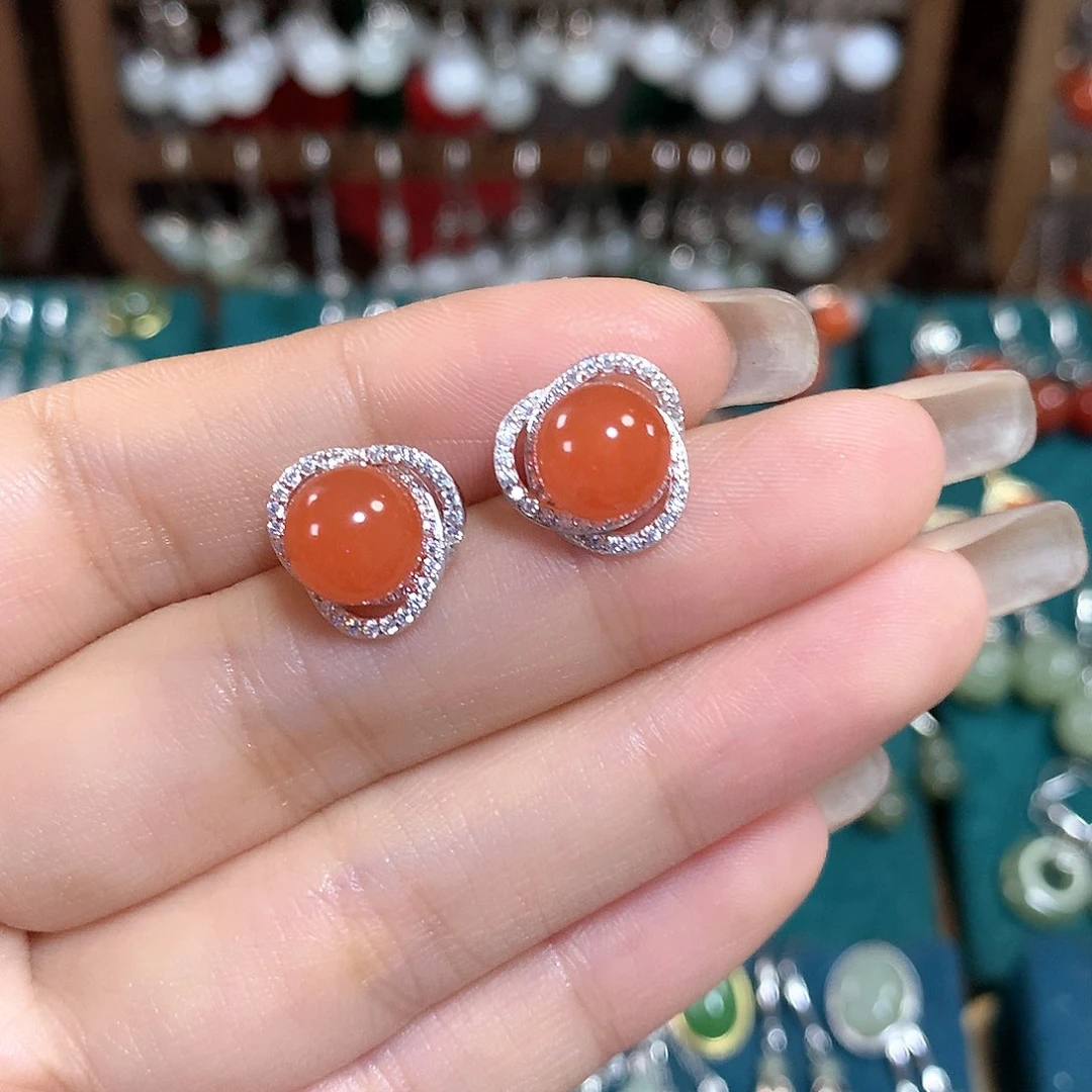 南红玛瑙耳饰银S925镶嵌卡8左右