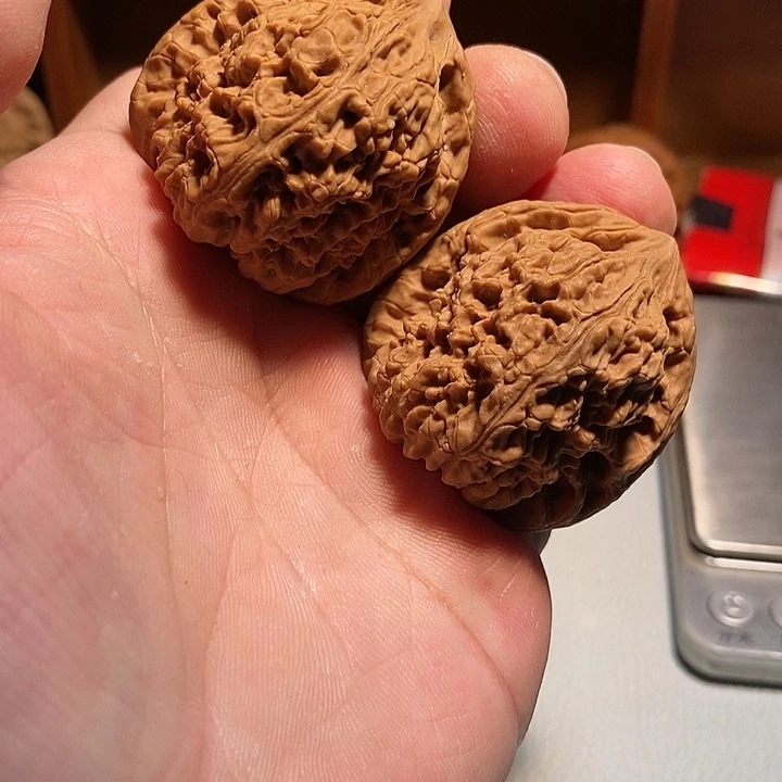 【闪购商品】文玩核桃吊坠提**卡南疆