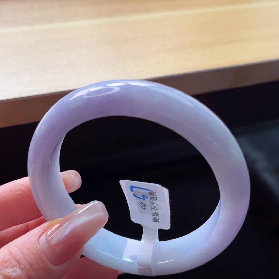 翡翠手镯未镶嵌手镯