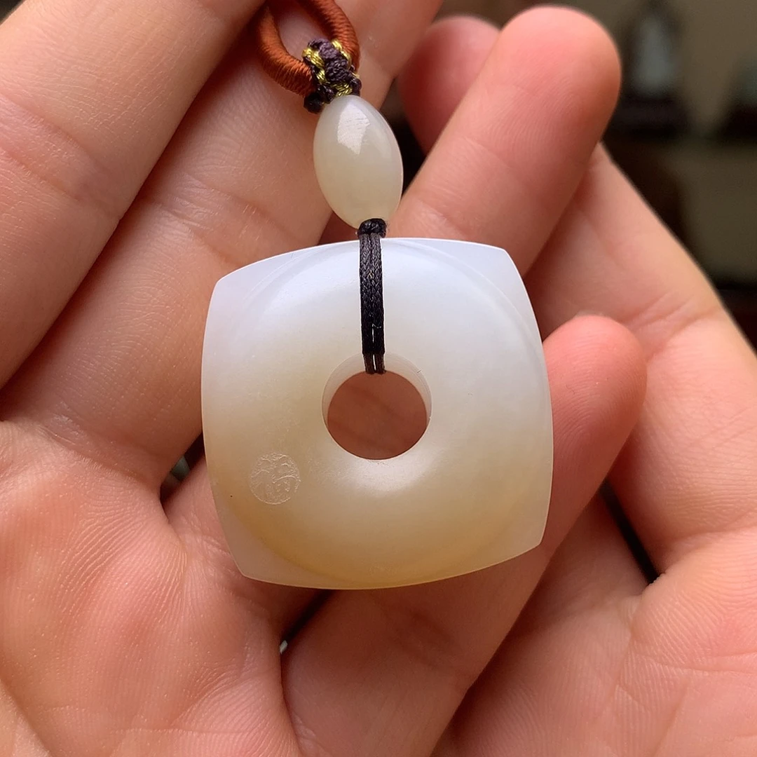 未镶嵌和田玉挂件