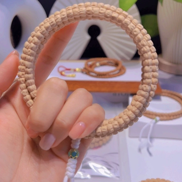 你***？吊坠柏香籽/百香籽