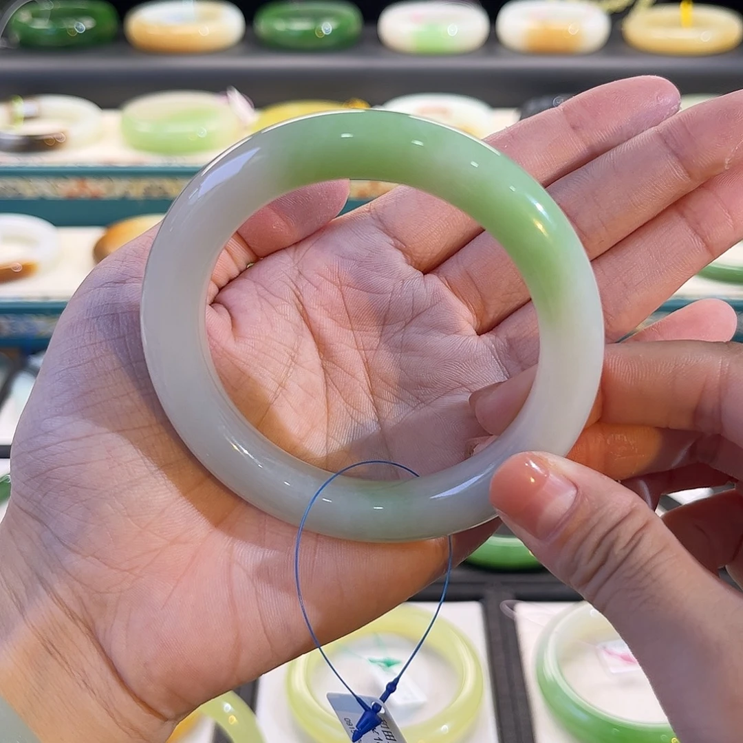 未镶嵌手镯和田玉超好看紫翠（同料还有5657）