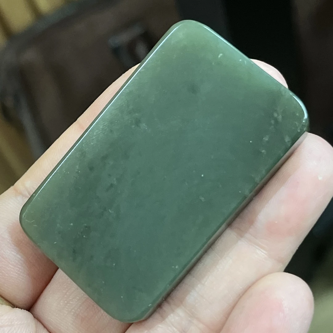 岫岩河磨玉透闪石质玉析木绿双面佩戴吊坠简单经典简约素款无事牌