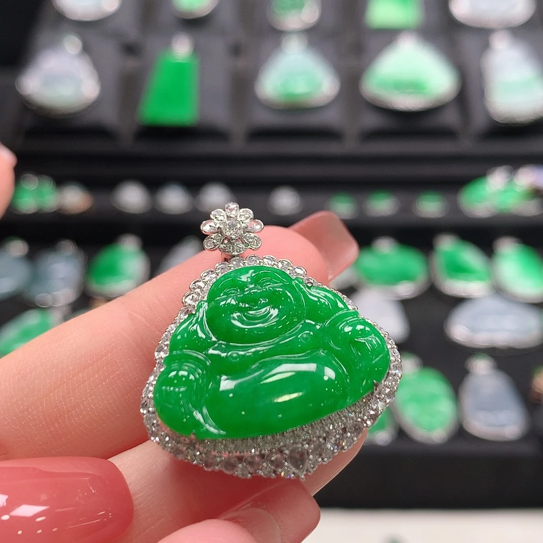 翡翠18K金镶嵌颈饰佛公