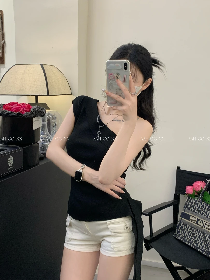 GG【纯欲性感风】辣妹单肩翻领上衣夏季新款显瘦斜领上衣外穿内搭