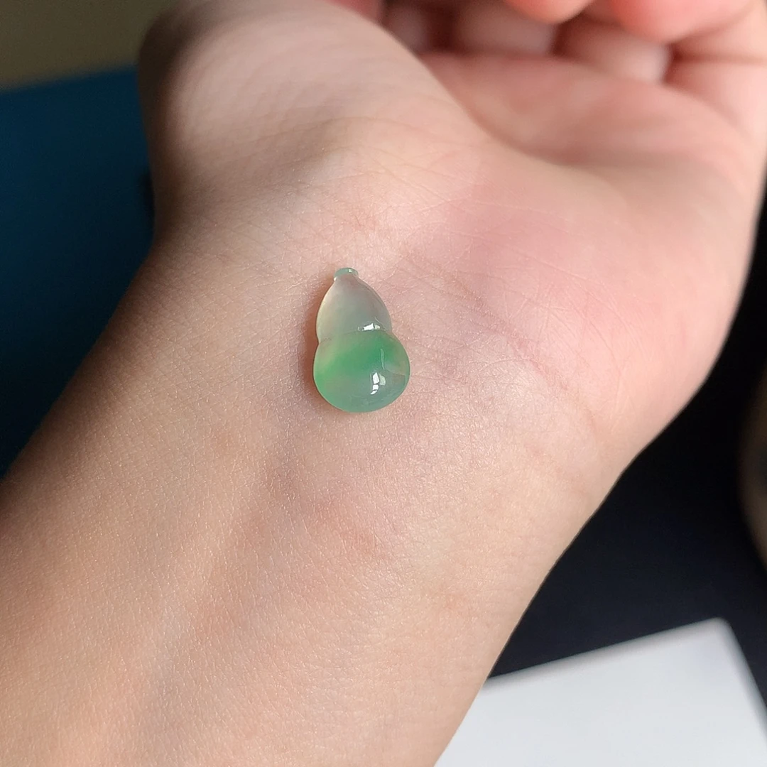 翡翠裸石缅甸天然A货翡翠冰种葫芦