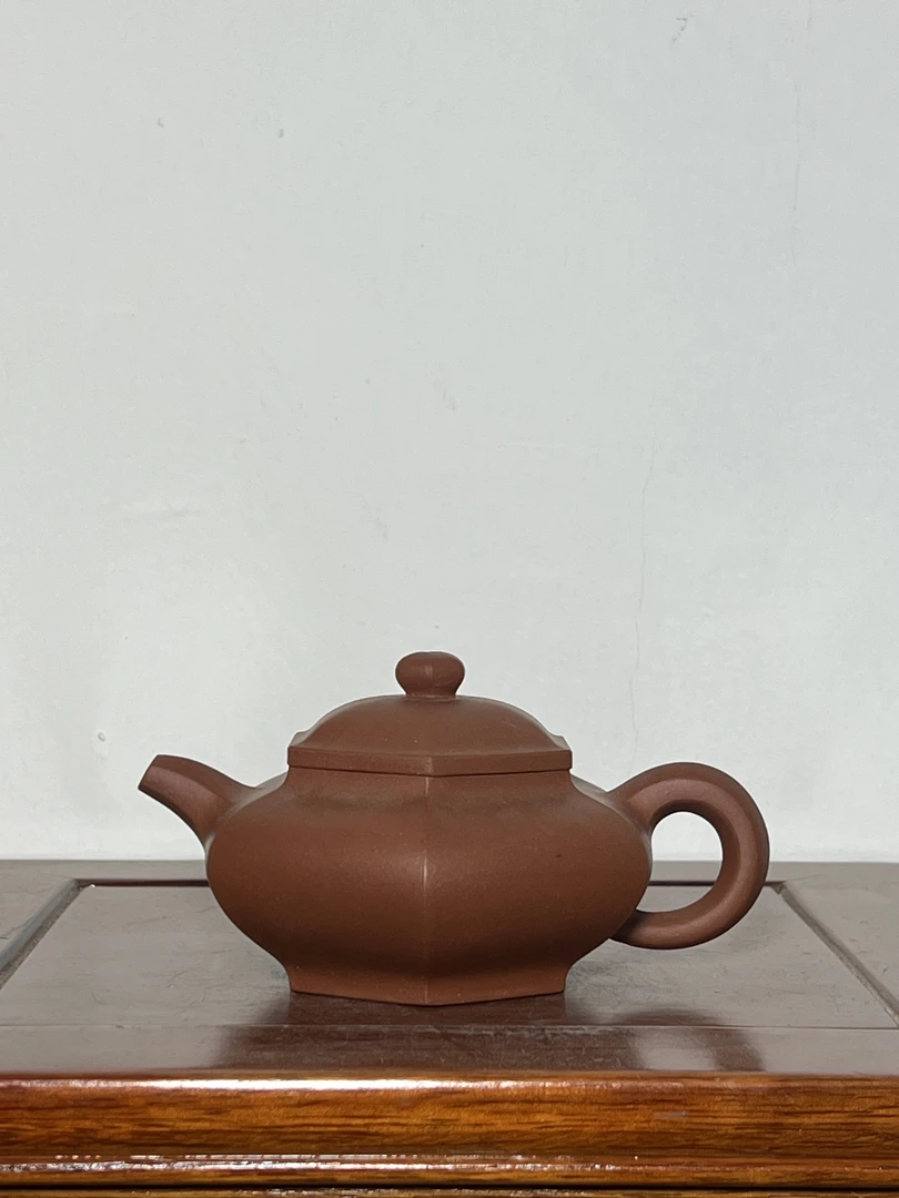 宜兴紫砂壶紫泥六方扁韵