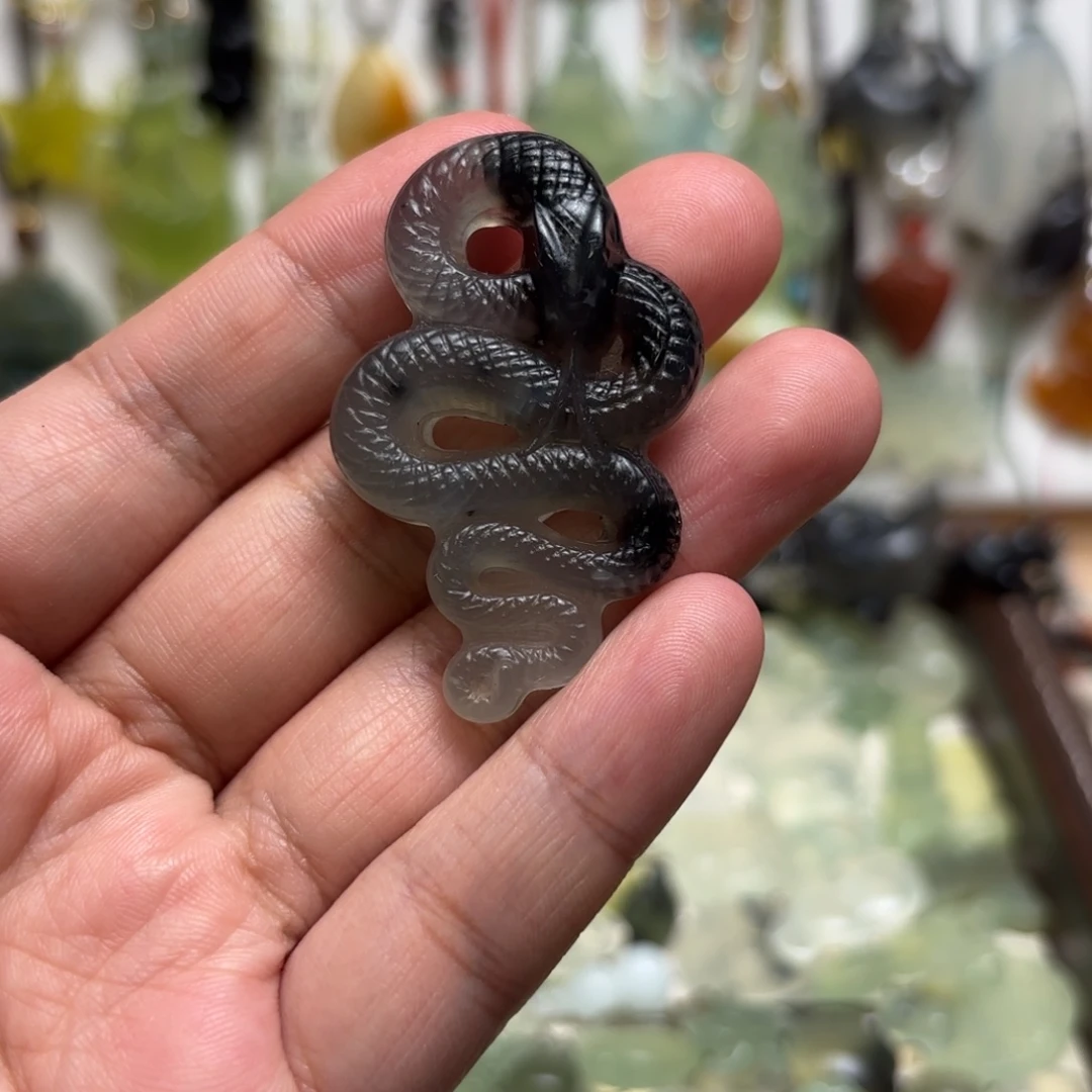 蛇纹石玉合金颈饰