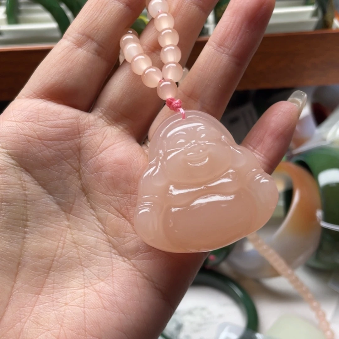 石英岩玉未镶嵌颈饰