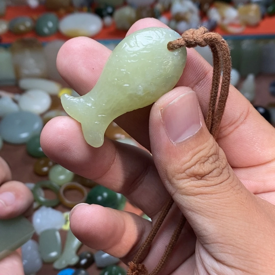 和田玉未镶嵌吊坠(不含链)