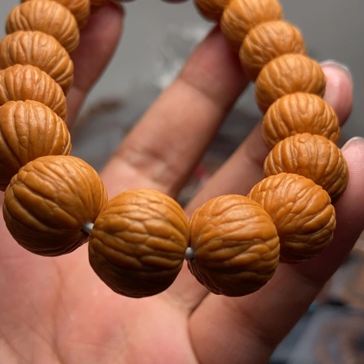 猴头核桃吊坠文玩手串