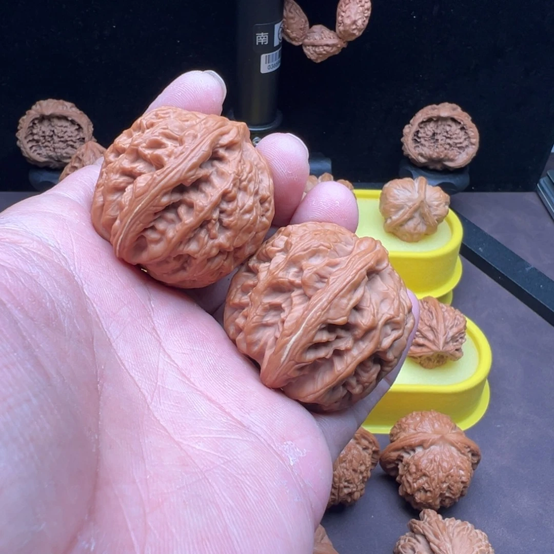 把件文玩核桃红锦鲤44