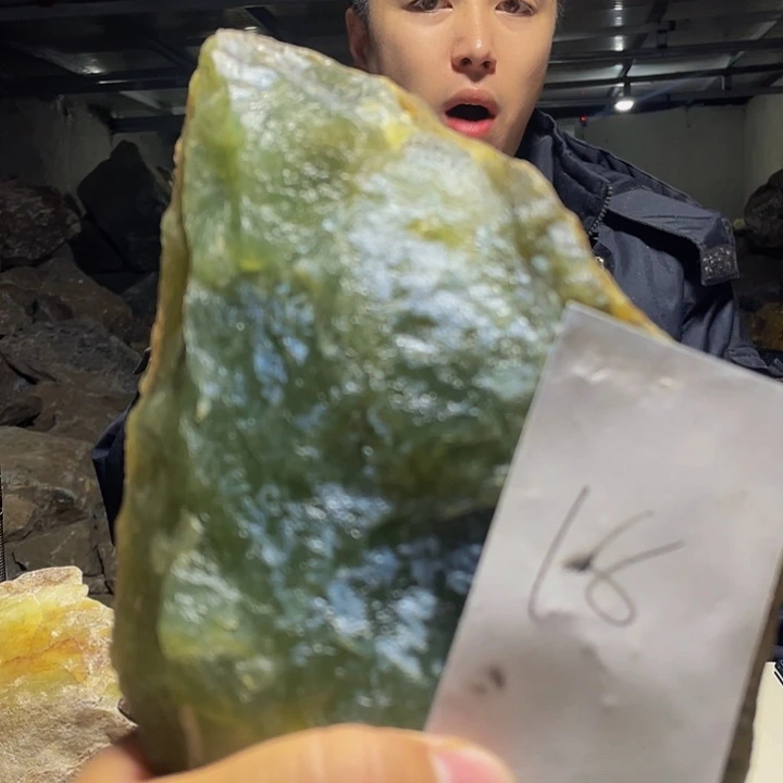 蛇纹石玉未镶嵌岫玉