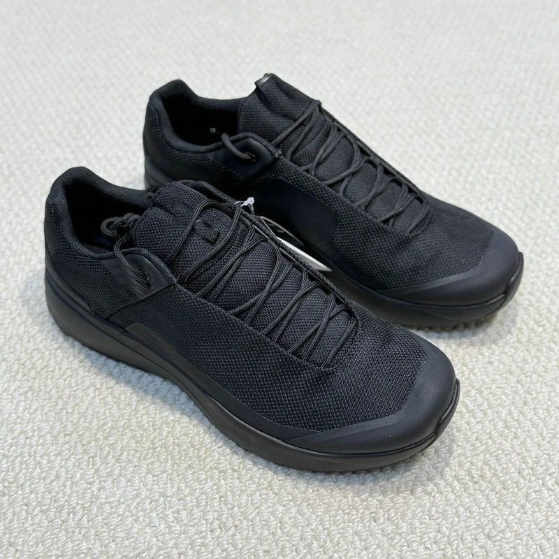 刺绣黑春夏新款男士户外轻奢时尚越野跑鞋登山鞋