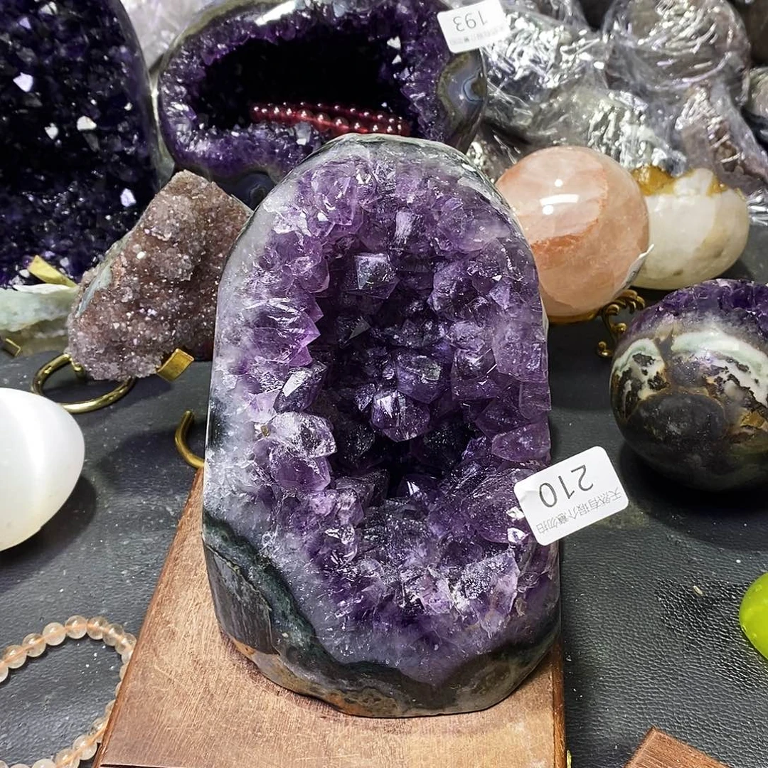 水晶大型摆件（非配饰）未镶嵌