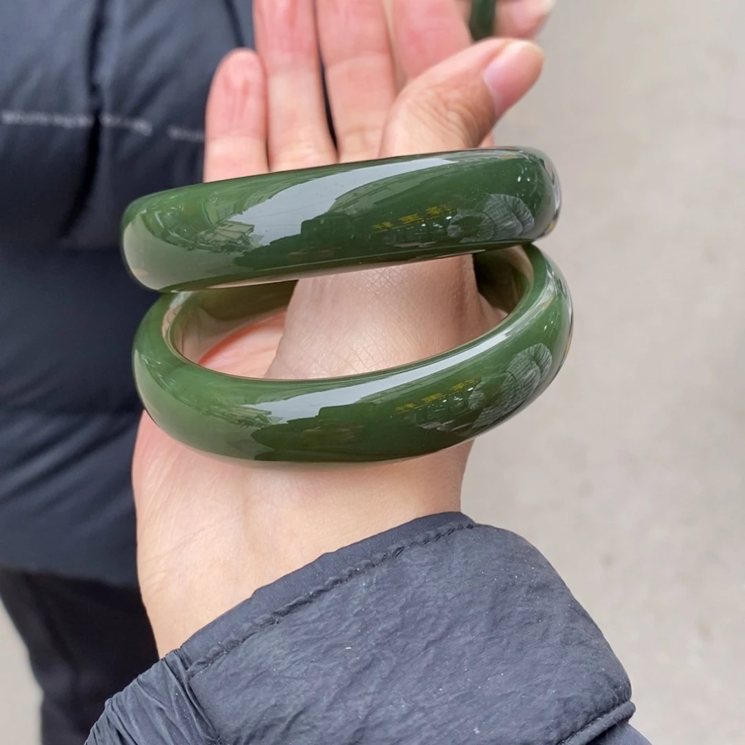 和田玉手镯未镶嵌多样性发货 拍一发一