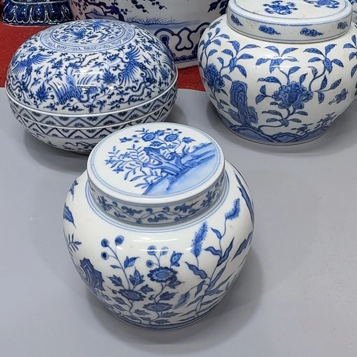 一***子摆件陶瓷制品纯手工青花罐