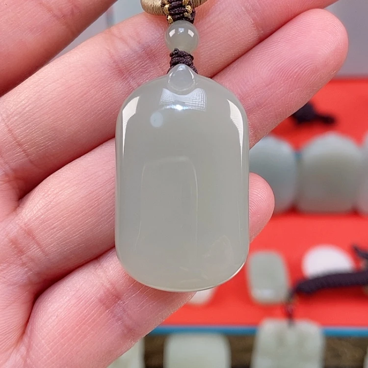 【闪购商品】颈饰未镶嵌和田玉