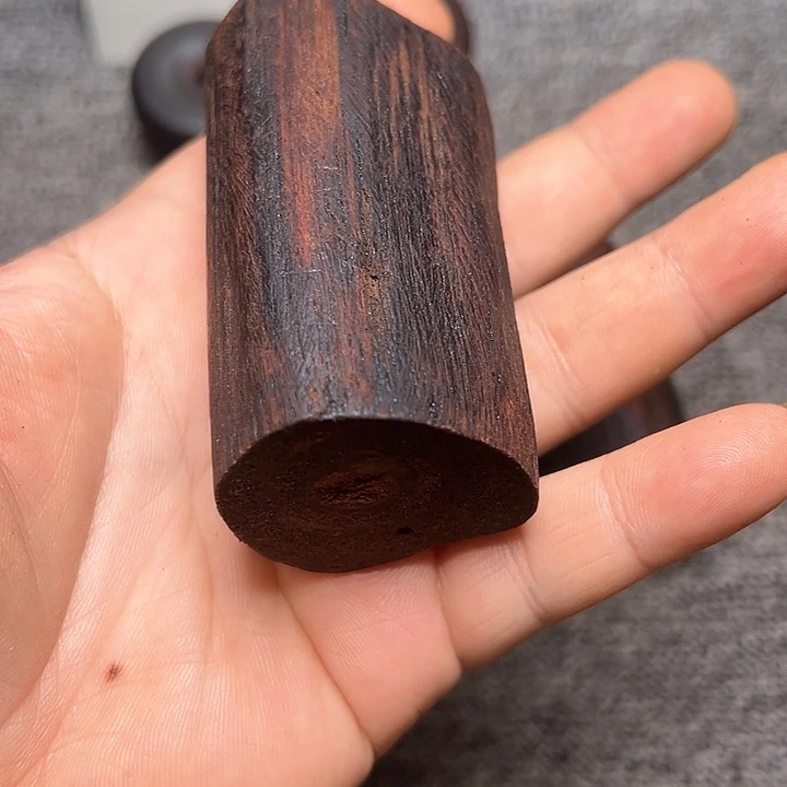 藤类降真香手把件紫红油精品高货7.0长度