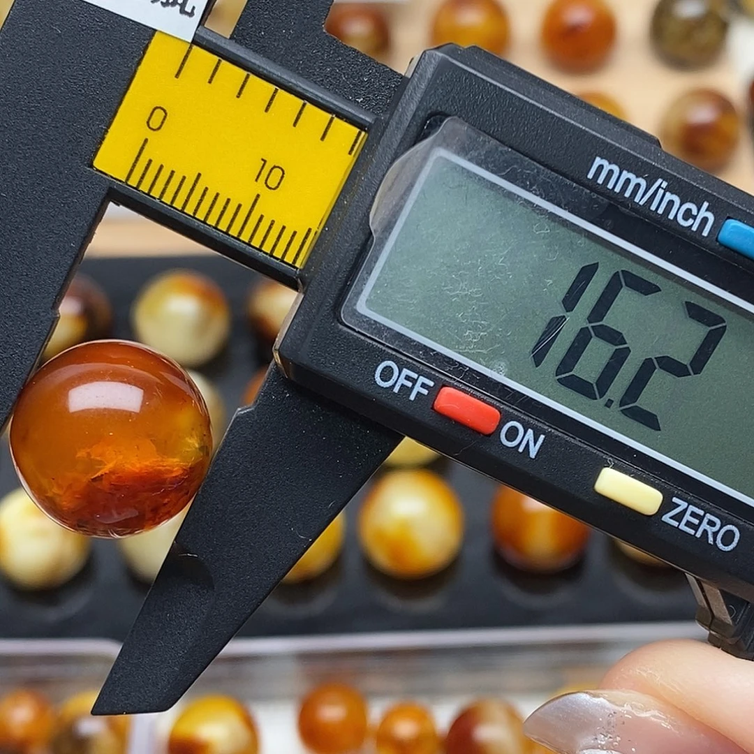 虫珀未镶嵌裸石蜜蜡837