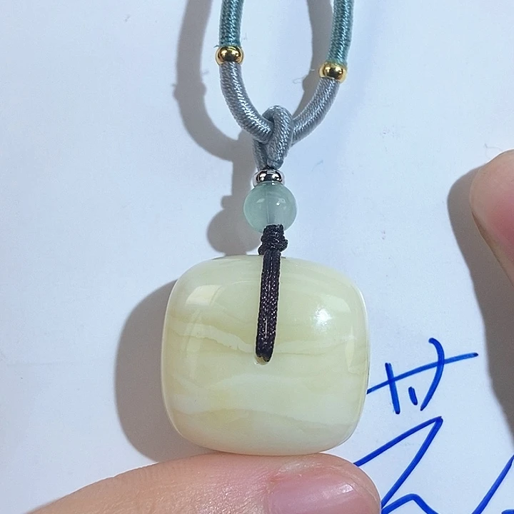 定制琥珀未镶嵌琥珀蜜蜡
