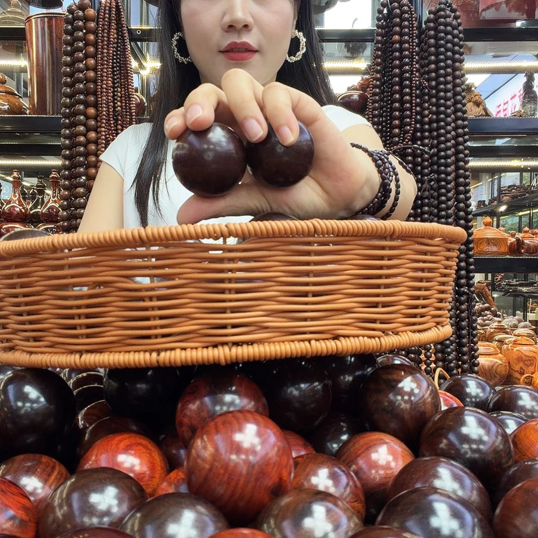 大红酸枝老挝大红酸枝4.5手球