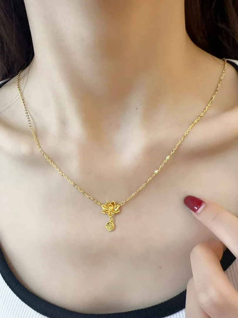 吊坠足银 时尚福牌莲花套链