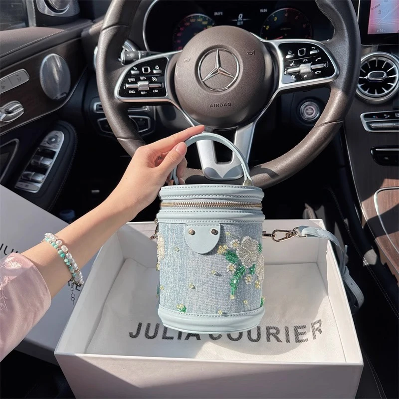 Julia Courier牛仔水桶包包女小众绣珠花朵单肩斜挎手提包圆筒包