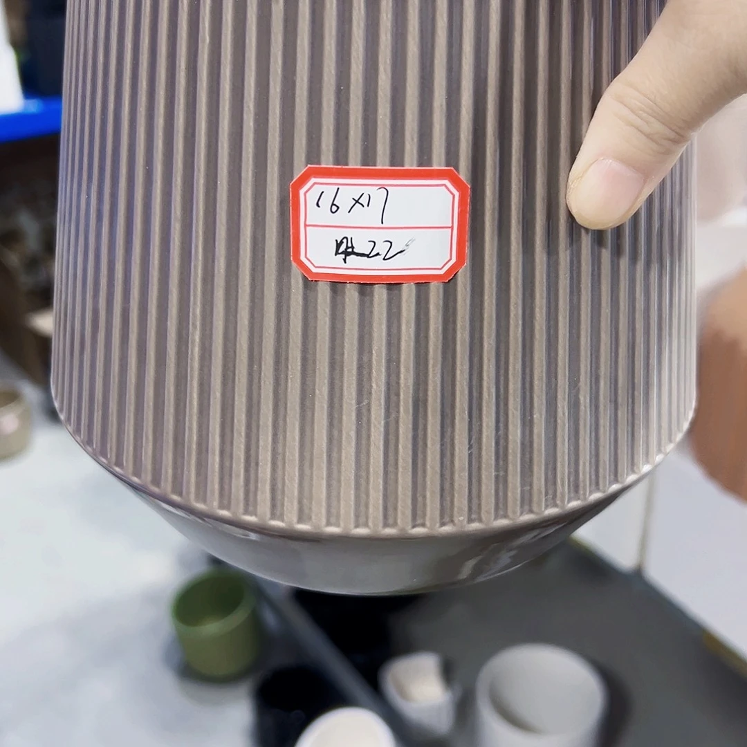 有孔外贸尾单陶瓷花盆凑单10米包邮