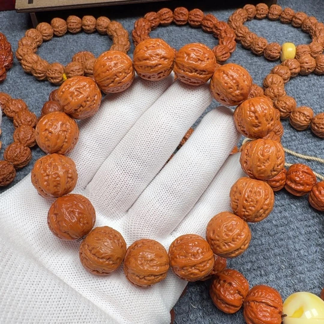 文玩核桃吊坠蚂蚁纹