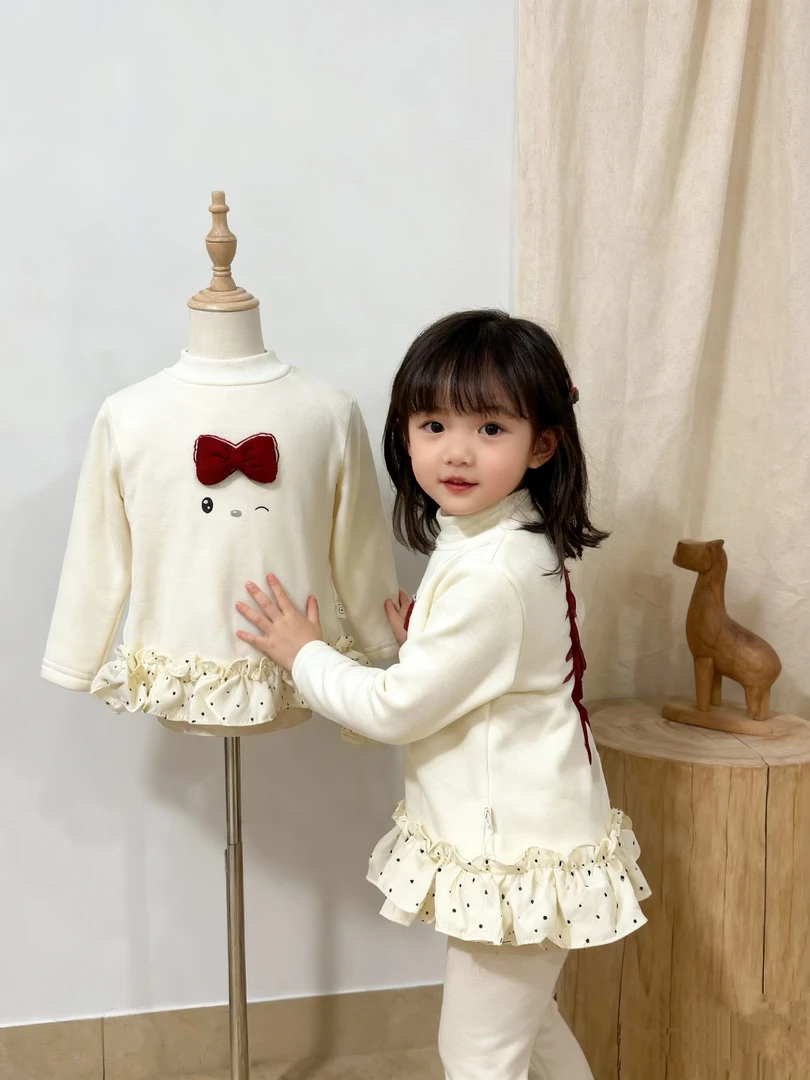 女童可爱基础打底